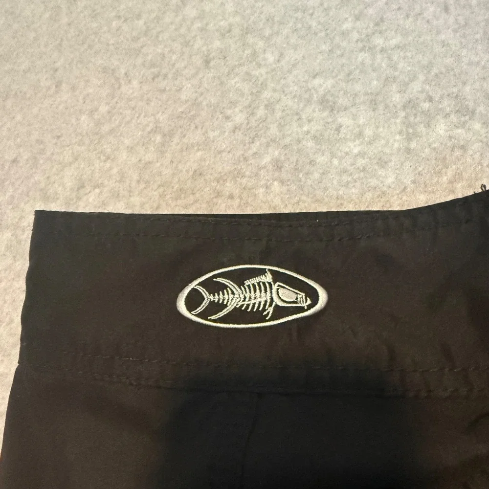 Tormenter Mens Black Board Shorts 40 Embroidered Fish Skeleton Cargo Surf Swim